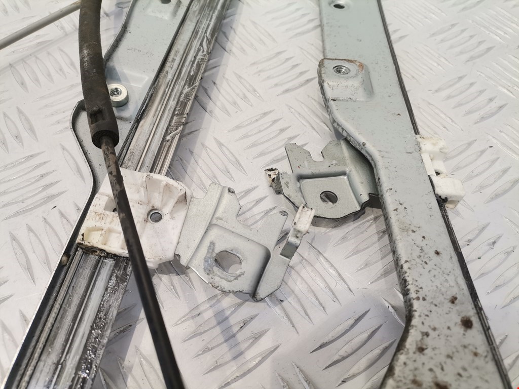 Стеклоподъемник передний правый RENAULT Koleos HY 2008-2016