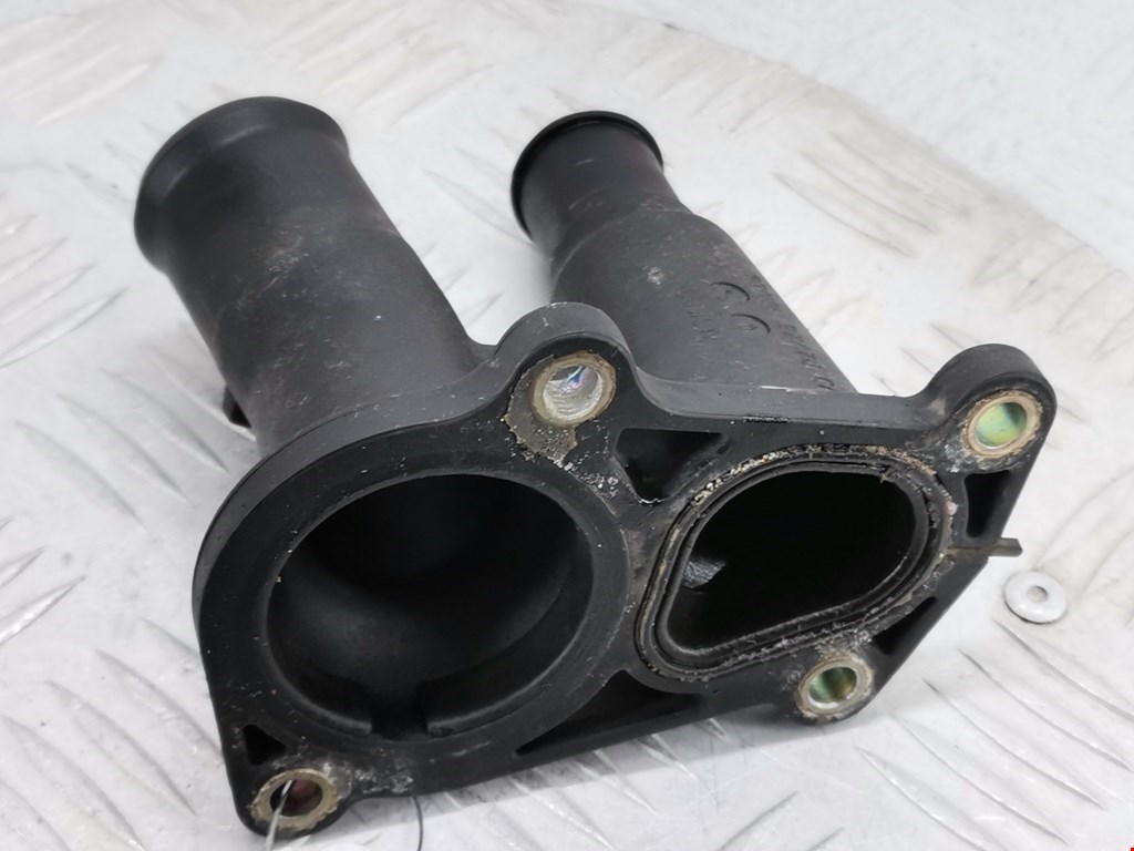 Корпус термостата FORD Focus I 1998-2005