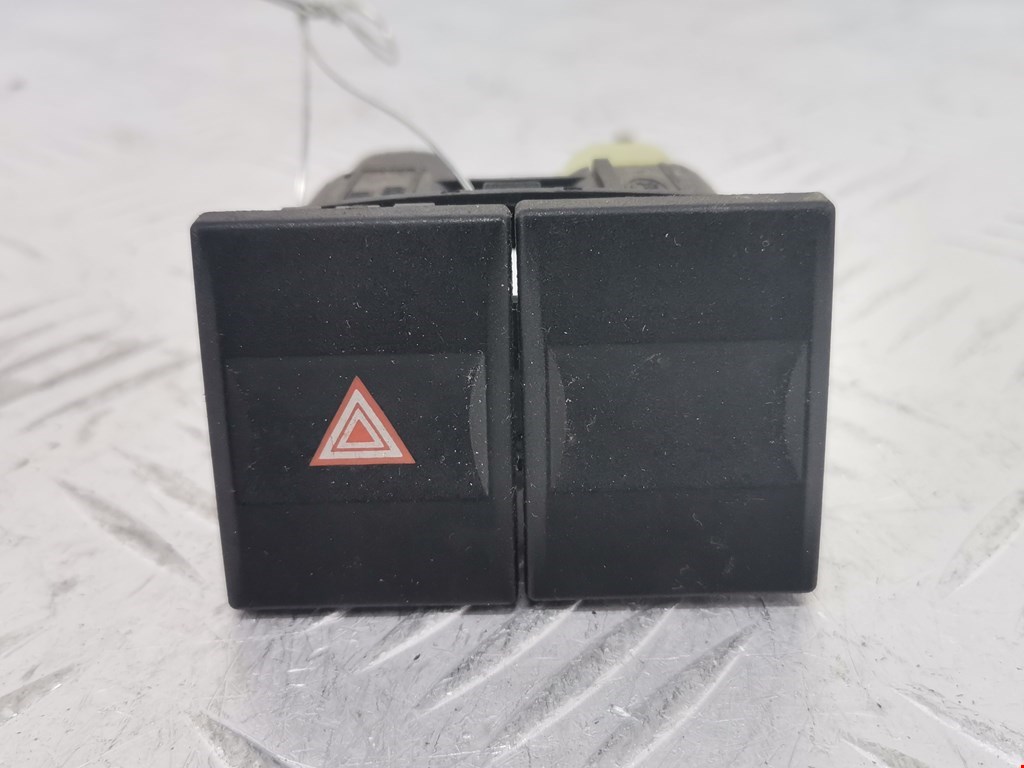 Кнопка аварийной сигнализации (аварийки) FORD Mondeo III 2000-2007