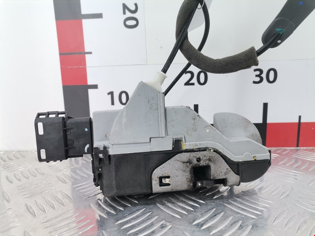 Замок двери передней правой PEUGEOT Partner 2008-2018