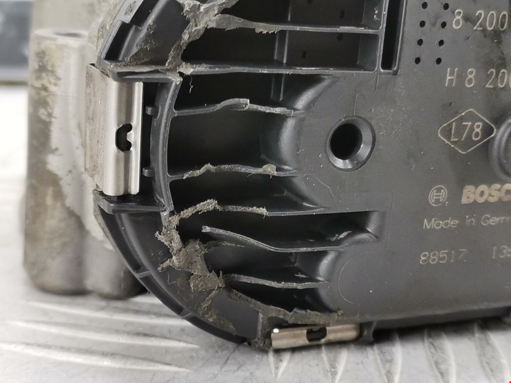 Заслонка дроссельная электрическая RENAULT Trafic II 2001-2014