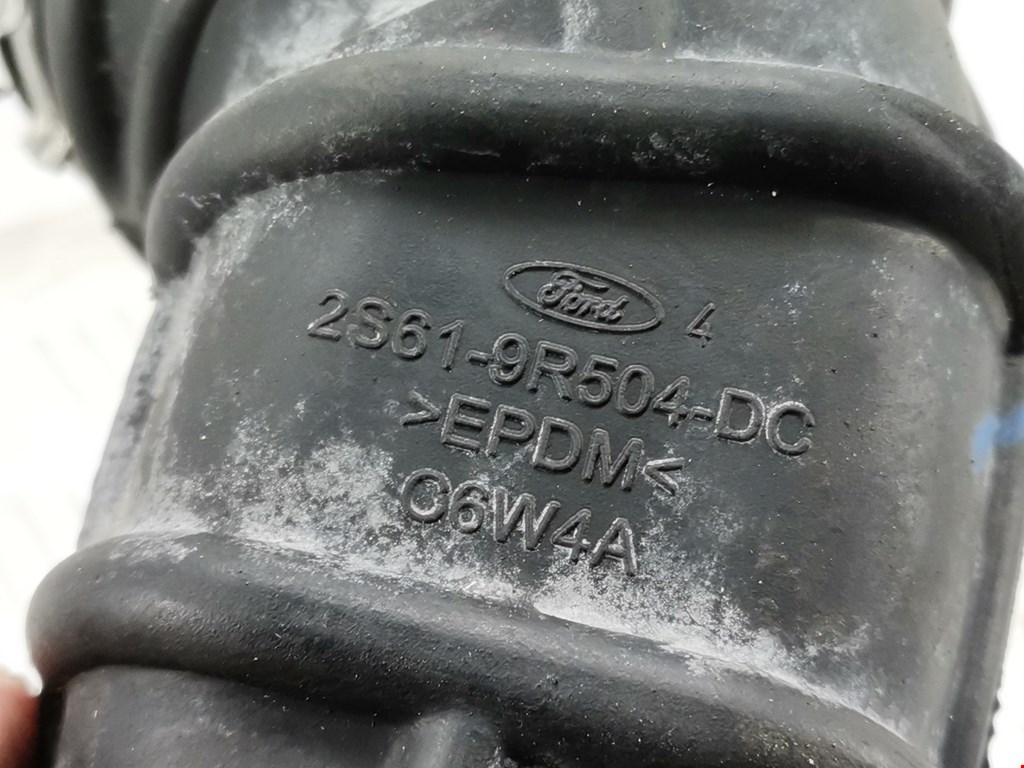 Патрубок воздушного фильтра FORD Fiesta 2001-2008