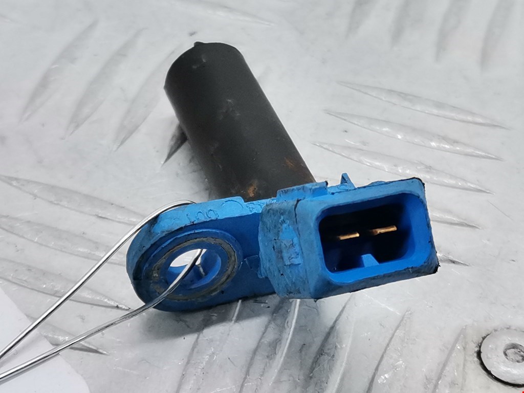 Датчик положения коленвала FORD Fiesta 2001-2008