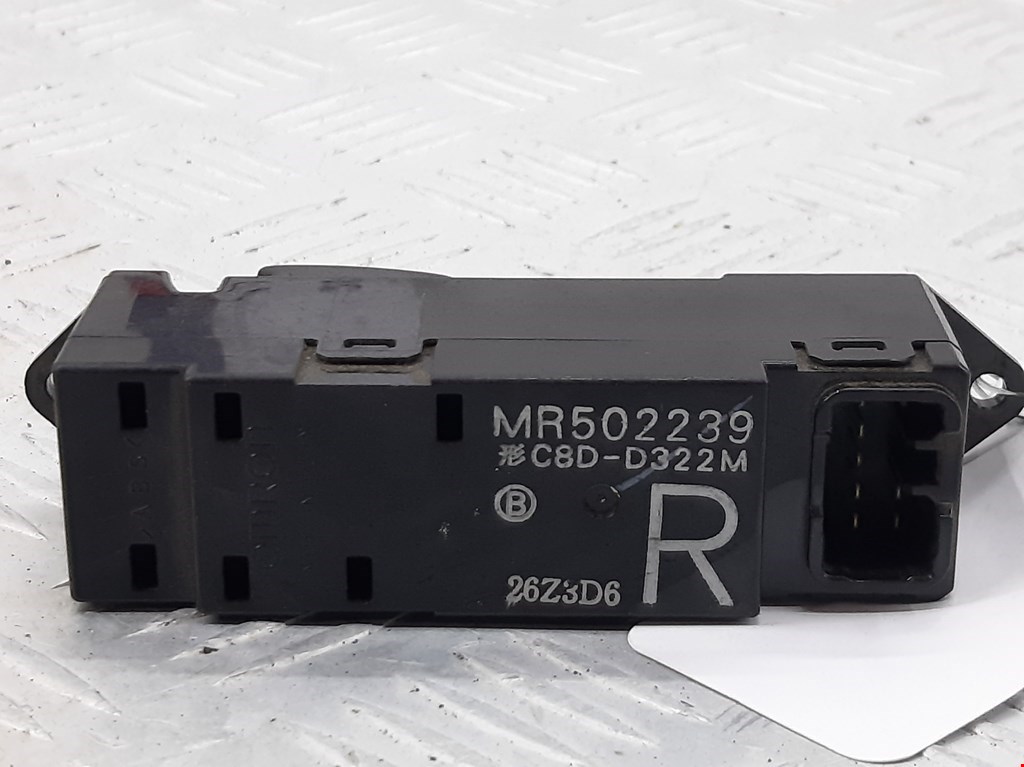 Кнопка стеклоподъемника MITSUBISHI Outlander 2003-2007