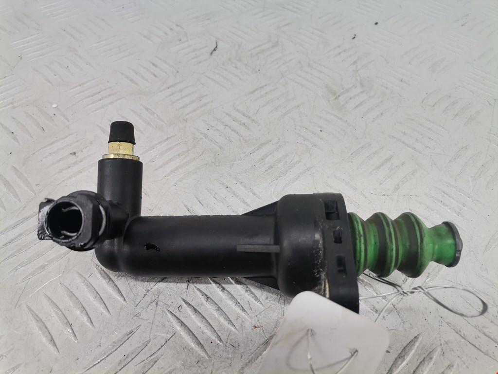 Цилиндр сцепления рабочий VOLKSWAGEN Beetle A4 1998-2010