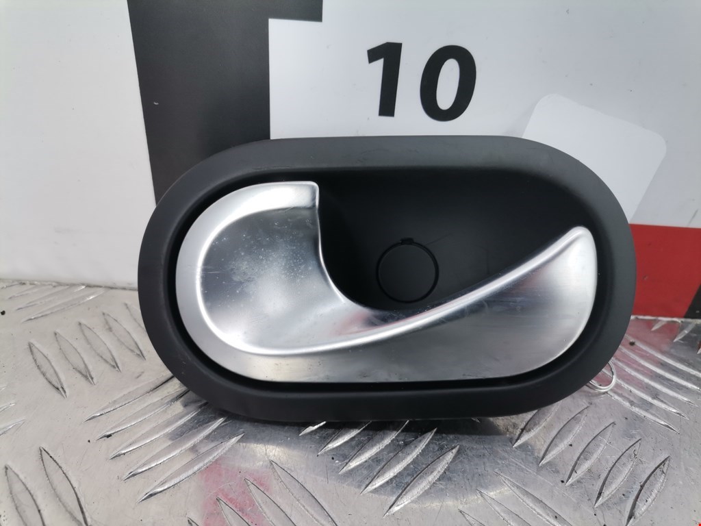 Ручка дверная задняя внутренняя левая RENAULT Scenic II 2003-2010