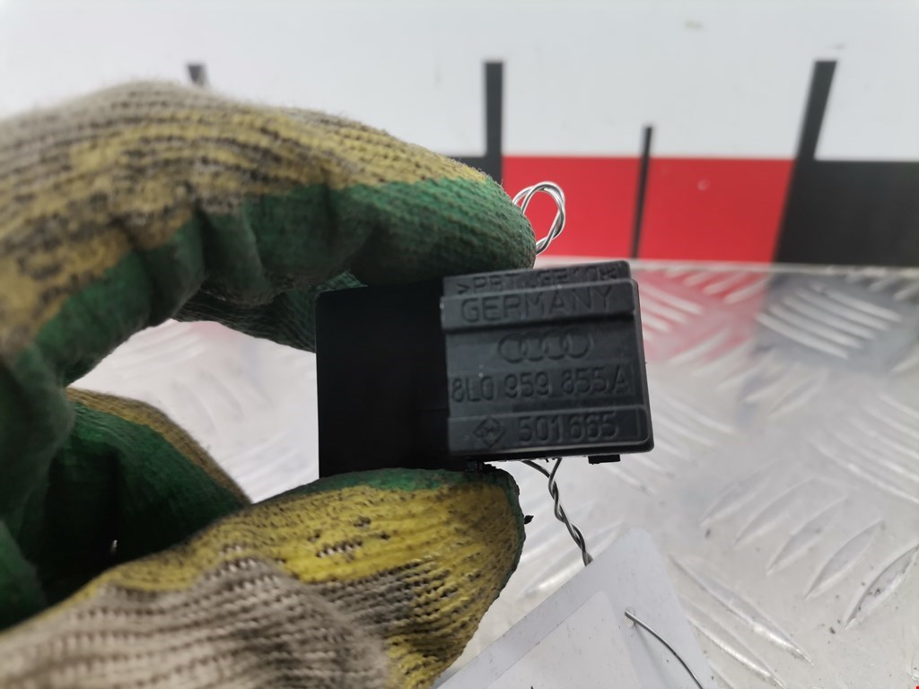 Кнопка стеклоподъемника AUDI A3 8L 1996-2003