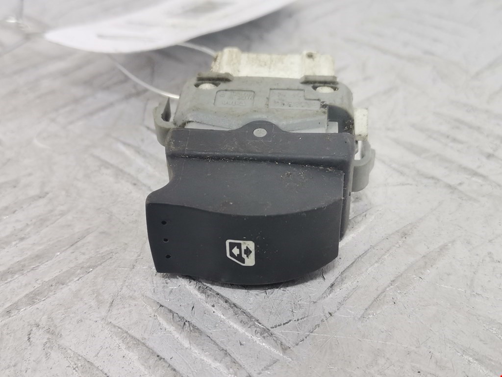 Кнопка стеклоподъемника RENAULT Laguna 2001-2007