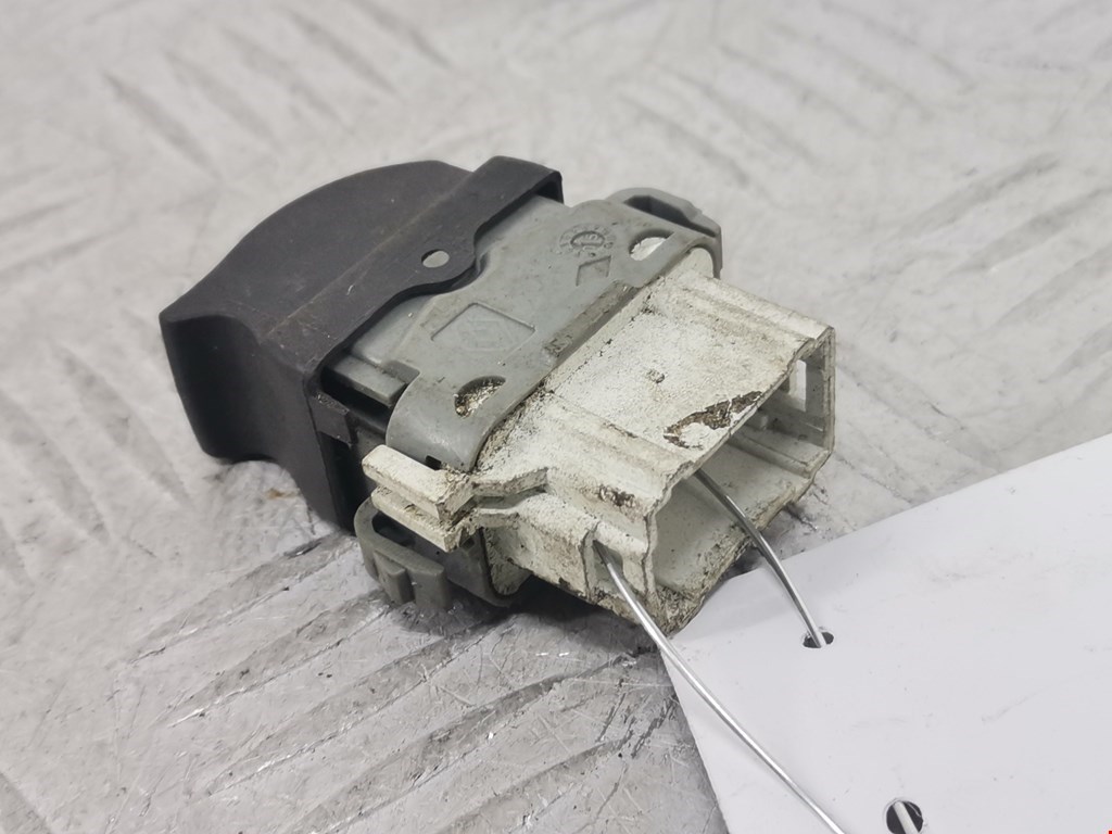 Кнопка стеклоподъемника RENAULT Laguna 2001-2007