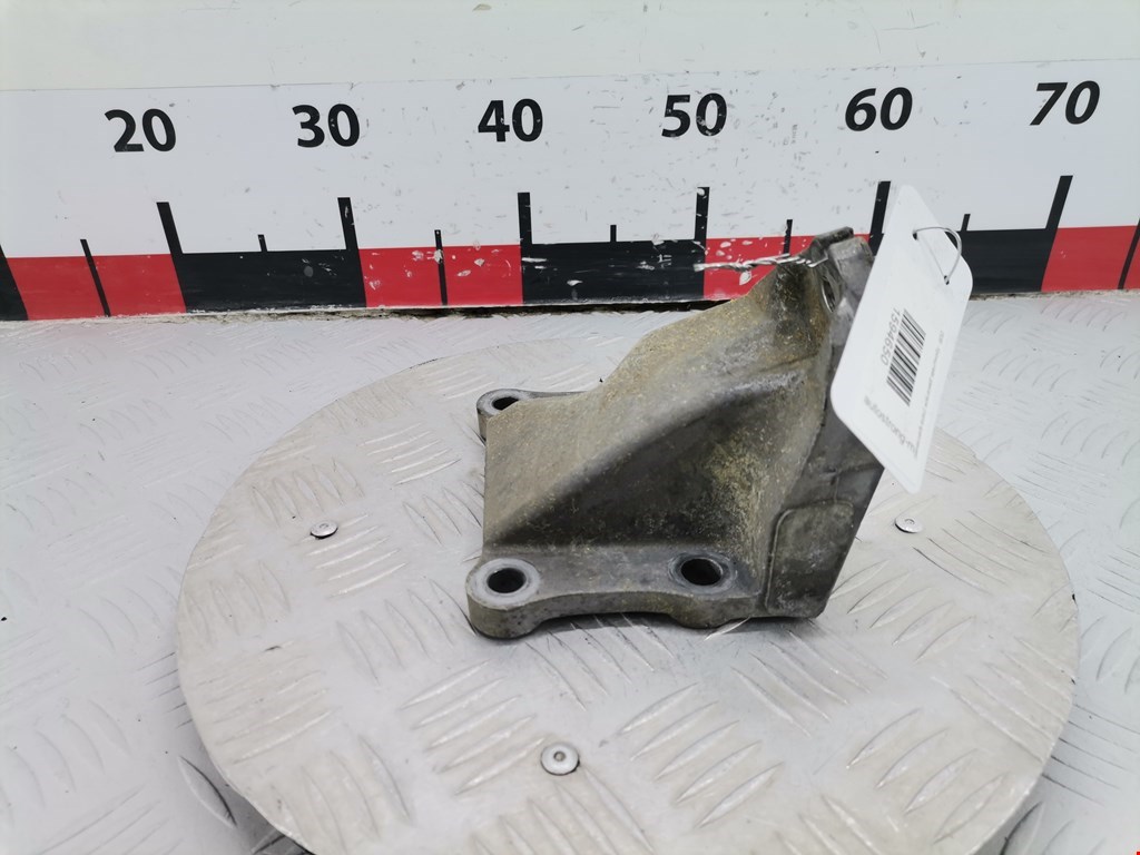 Кронштейн (крепление лапа) двигателя Infiniti G 4 (V36/CV36) (2006-2013)