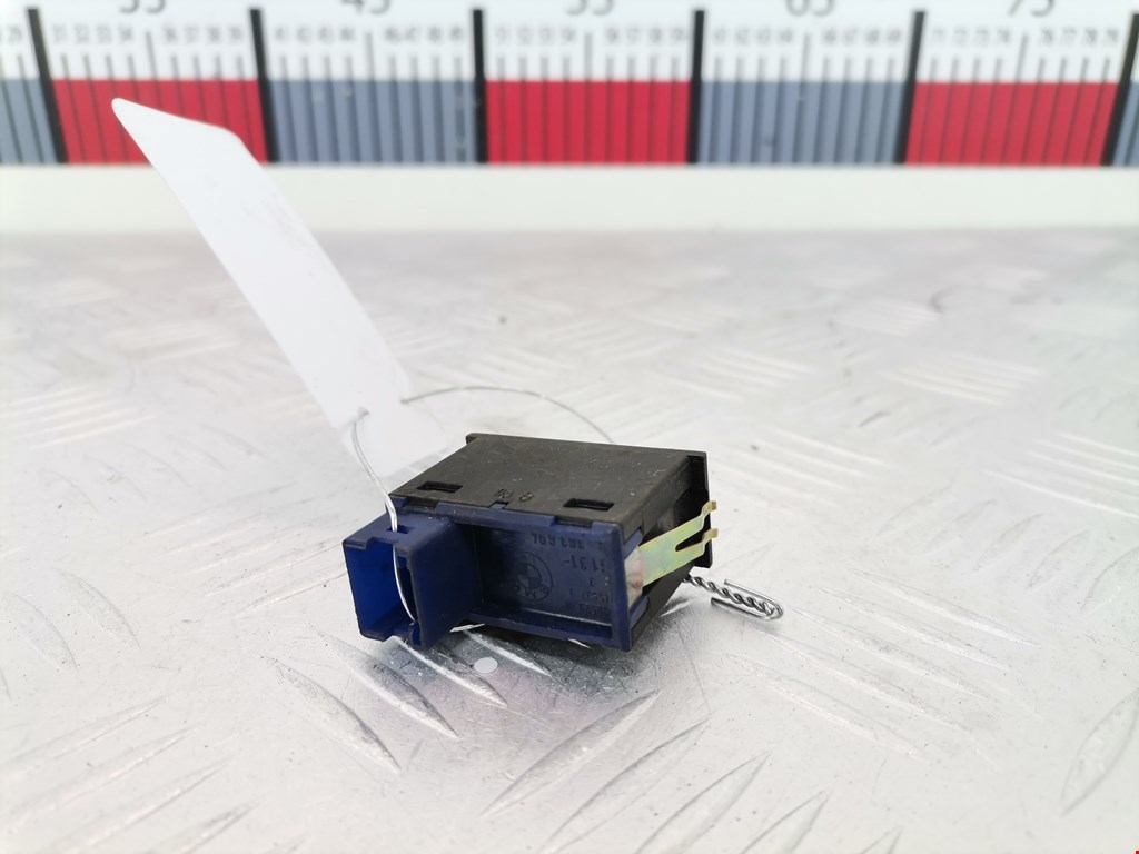 Кнопка антипробуксовочной системы BMW 5er 5 серия E39 1995-2004