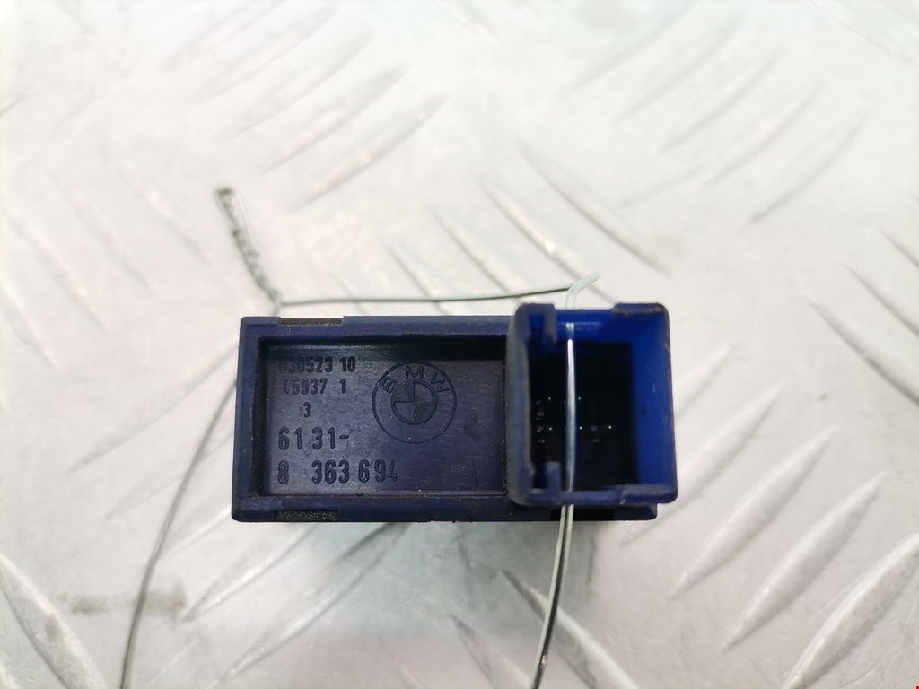 Кнопка антипробуксовочной системы BMW 5er 5 серия E39 1995-2004