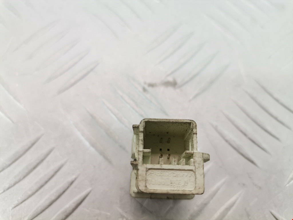 Кнопка центрального замка CITROEN C8 2002-2014