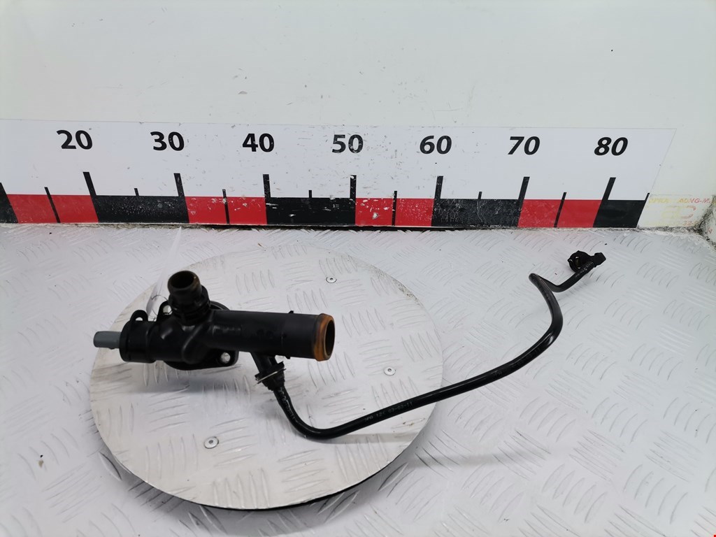 Тройник системы охлаждения AUDI A4 B8 2007-2015