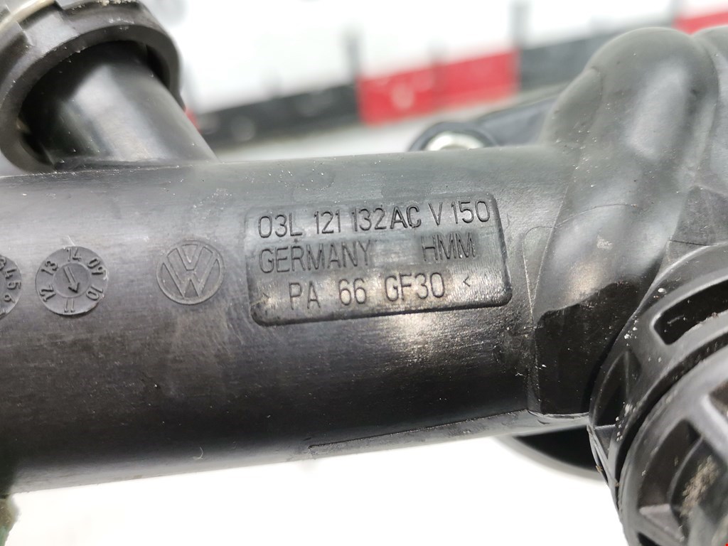 Тройник системы охлаждения AUDI A4 B8 2007-2015