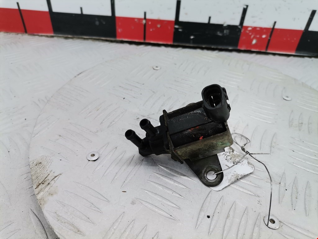 Клапан воздушного фильтра Suzuki Grand Vitara 1 (1997-2005)