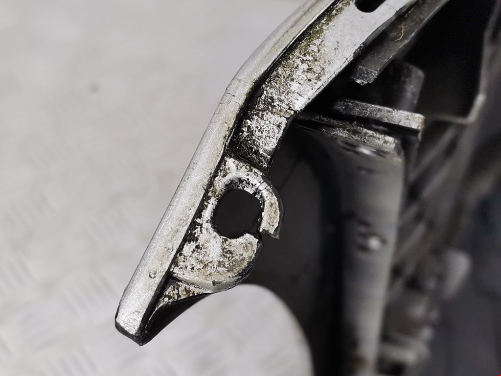 Бампер задний VOLKSWAGEN Touran 2003-2010