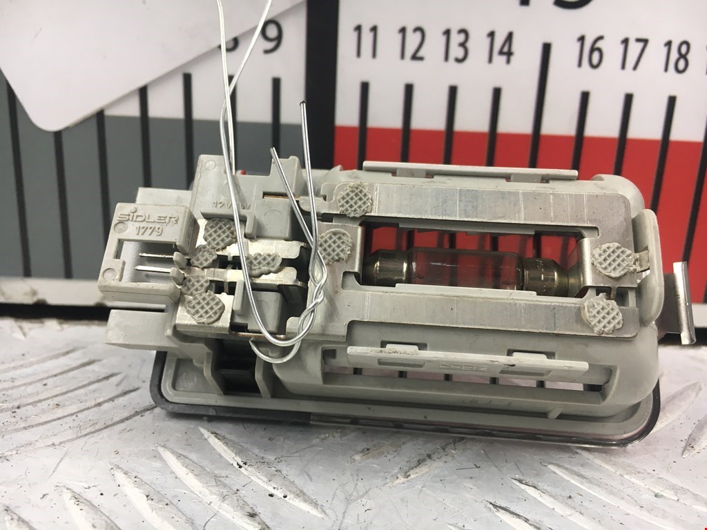 Плафон салонный (салона фонарь) BMW X3 E83 2003-2010