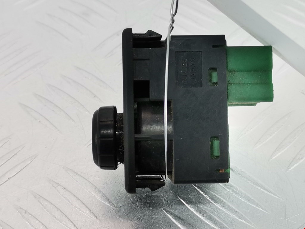 Блок управления зеркалами NISSAN Pathfinder R51M 2004-2014