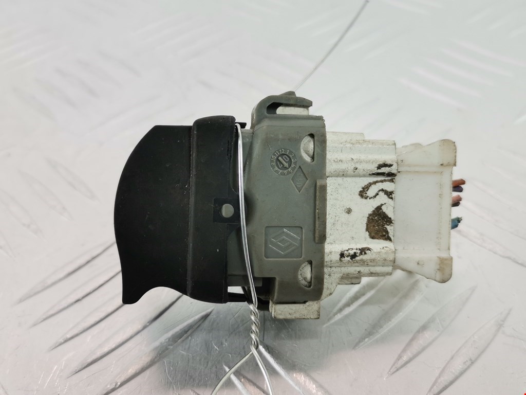 Кнопка стеклоподъемника RENAULT Laguna 2001-2007