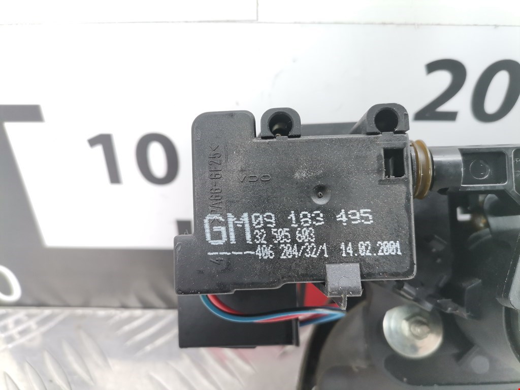 Ручка двери багажника наружная OPEL Corsa C 2000-2006