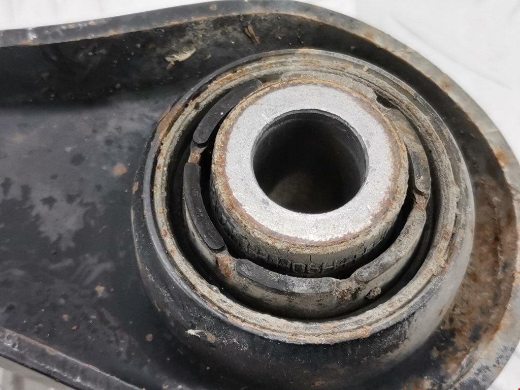 Рычаг задний правый VOLKSWAGEN Golf V 2003-2009