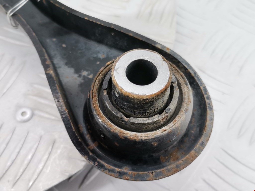 Рычаг задний правый VOLKSWAGEN Golf V 2003-2009