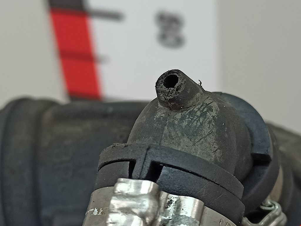 Патрубок воздушного фильтра FIAT Doblo 1 2000-2005