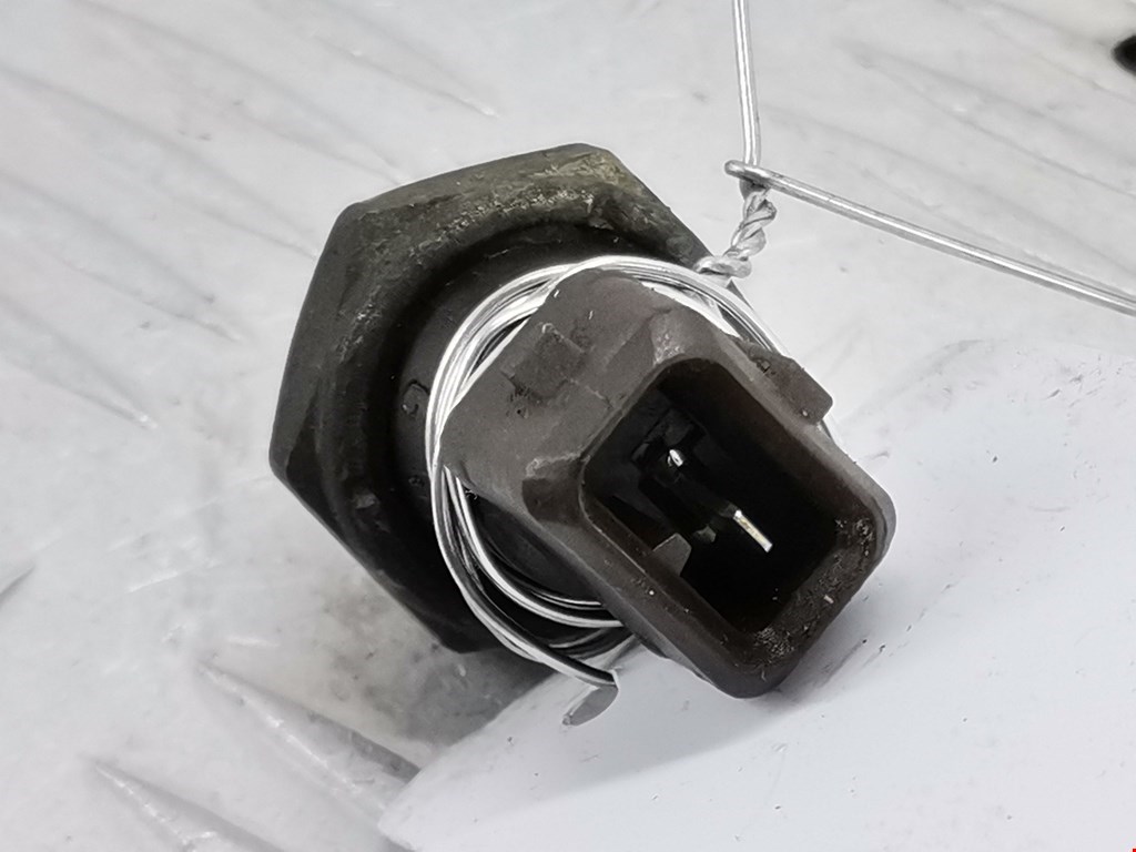 Датчик давления масла BMW 5er 5 серия E39 1995-2004