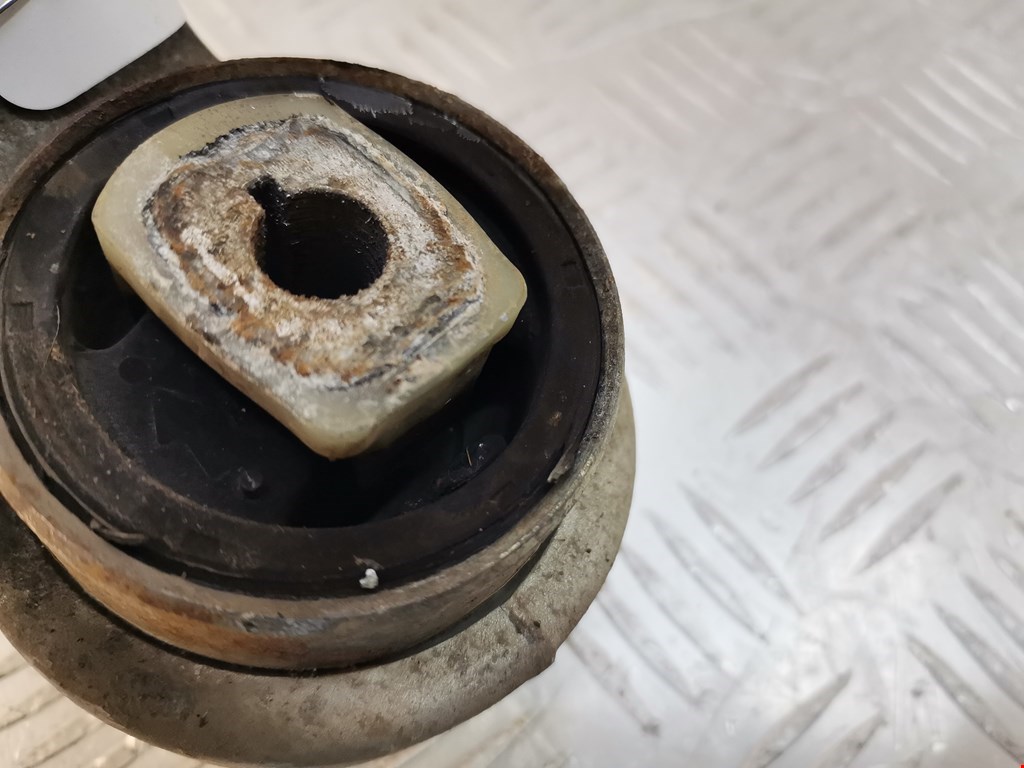 Рычаг передний правый AUDI A4 B5 1995-2001