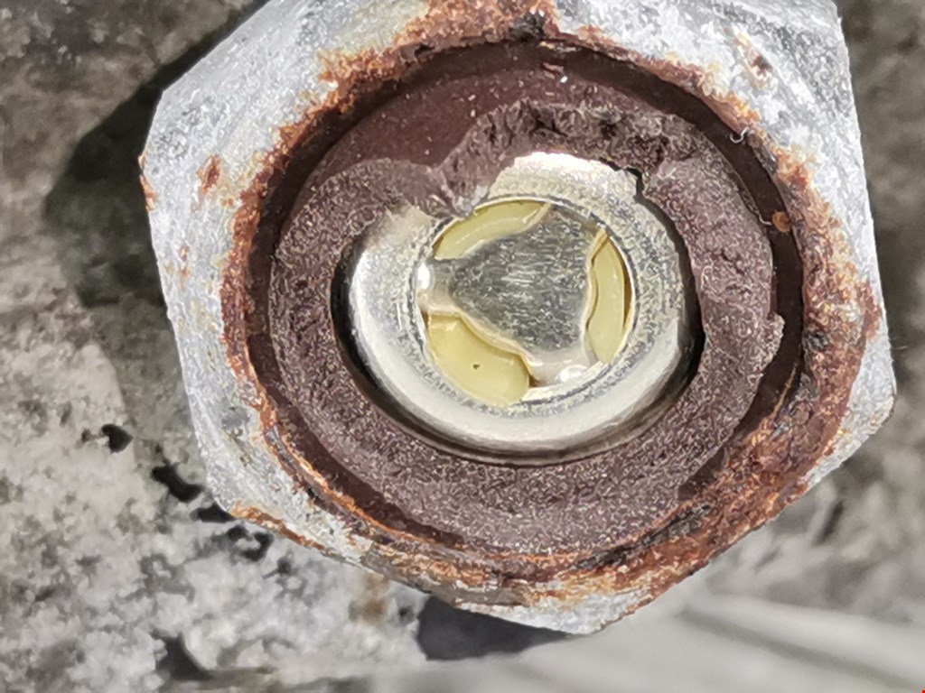 Корпус масляного фильтра VOLKSWAGEN Golf V Plus 2004-2009