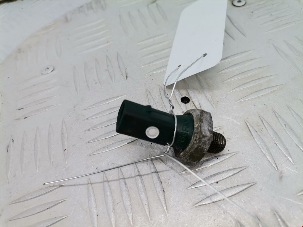 Датчик давления масла Volkswagen Golf 4 (1997-2004)