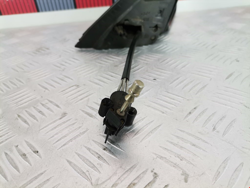 Зеркало правое VOLKSWAGEN Passat B4 1993-1997