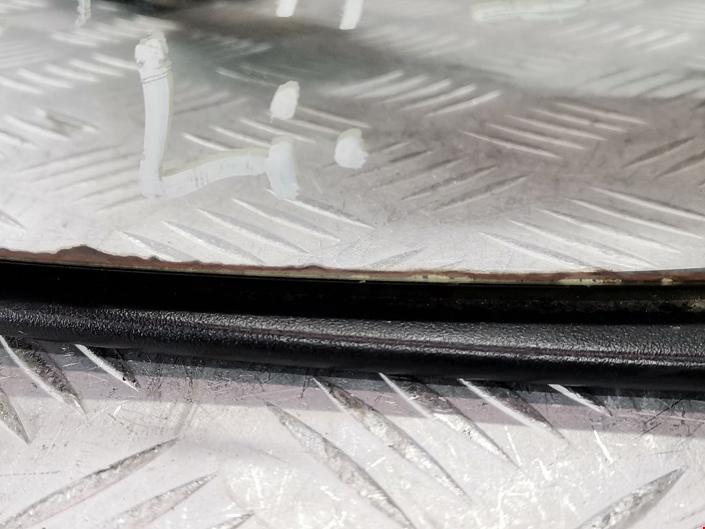 Зеркало левое VOLKSWAGEN Passat B4 1993-1997