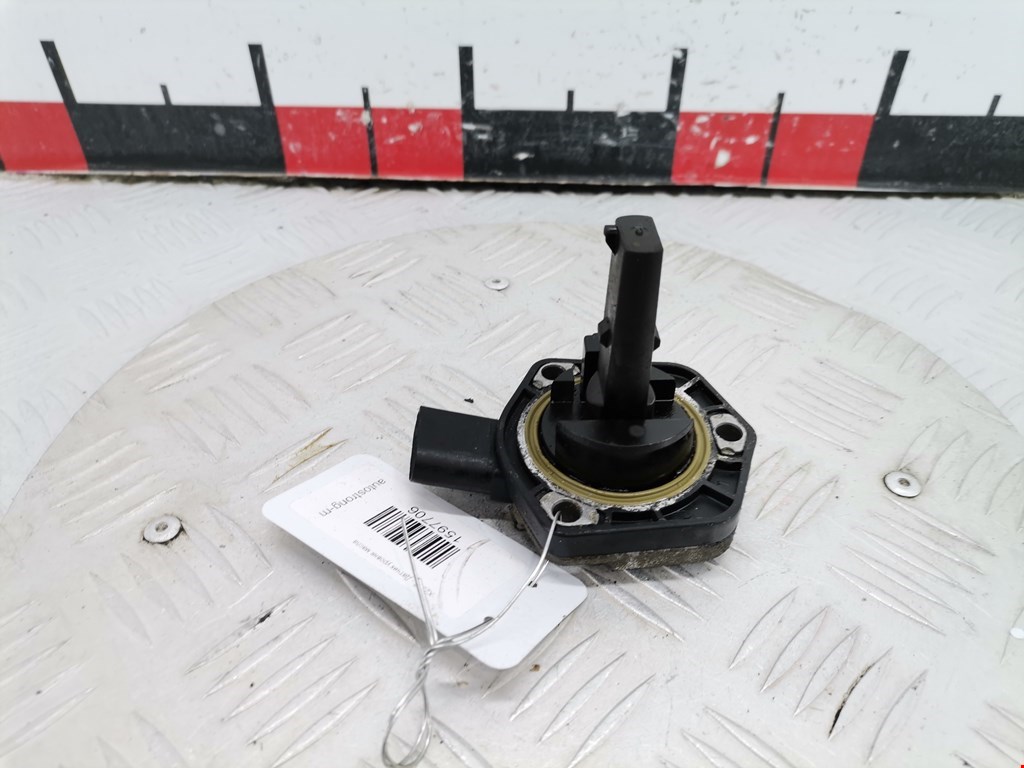 Датчик уровня масла VOLKSWAGEN Bora 1998-2005