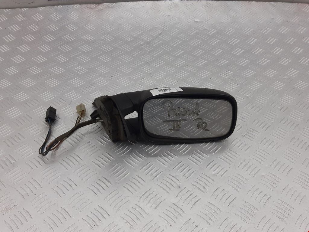 Зеркало правое VOLKSWAGEN Passat B4 1993-1997