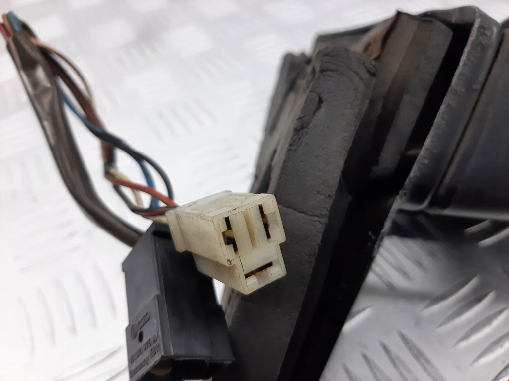 Зеркало правое VOLKSWAGEN Passat B4 1993-1997