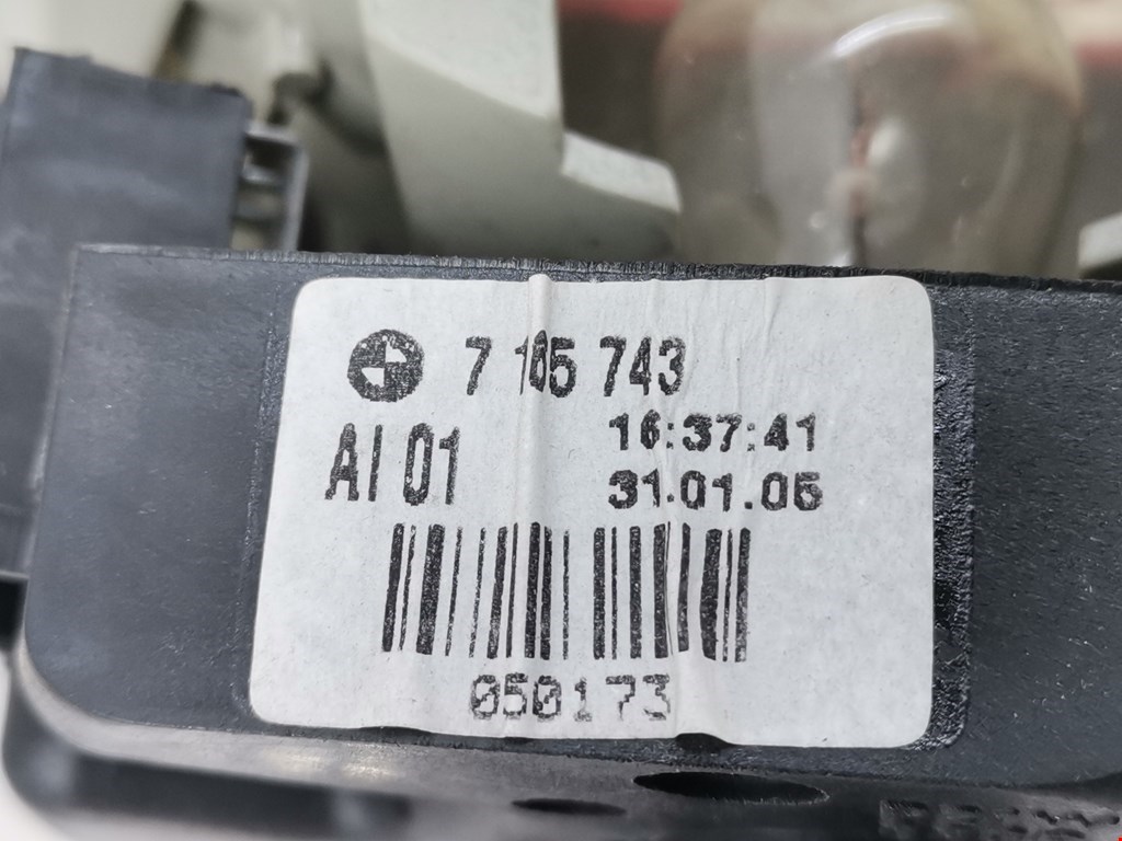 Фонарь задний внутренний левый BMW 3er E46 1998-2006