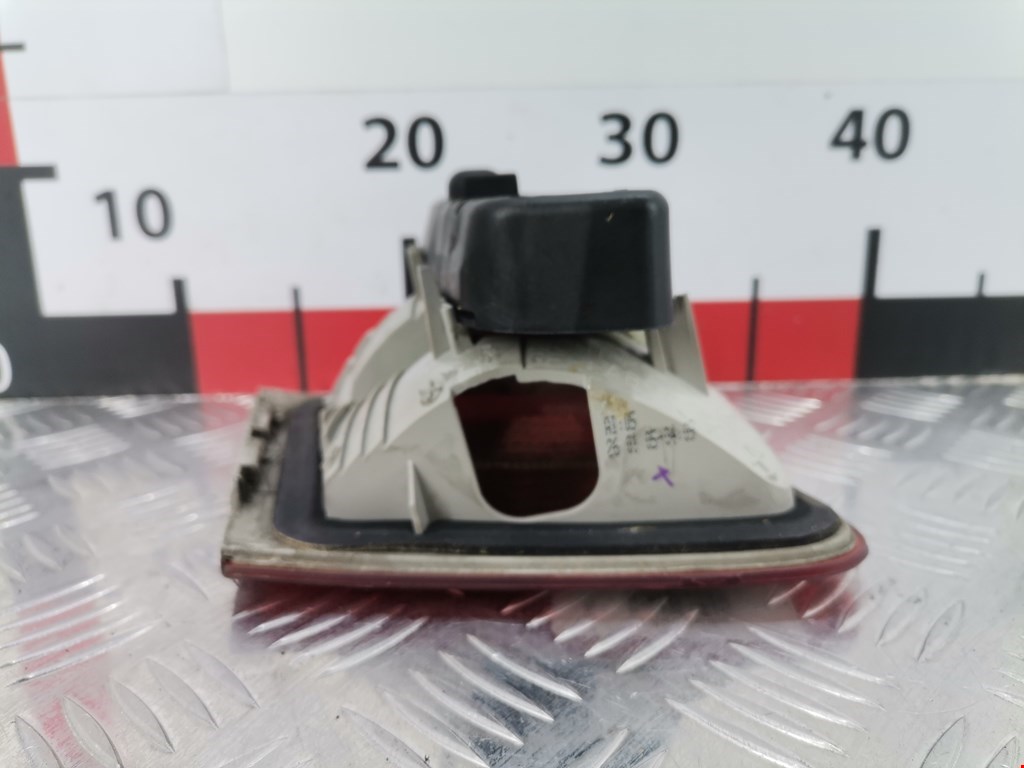 Фонарь задний внутренний правый BMW 3er E46 1998-2006