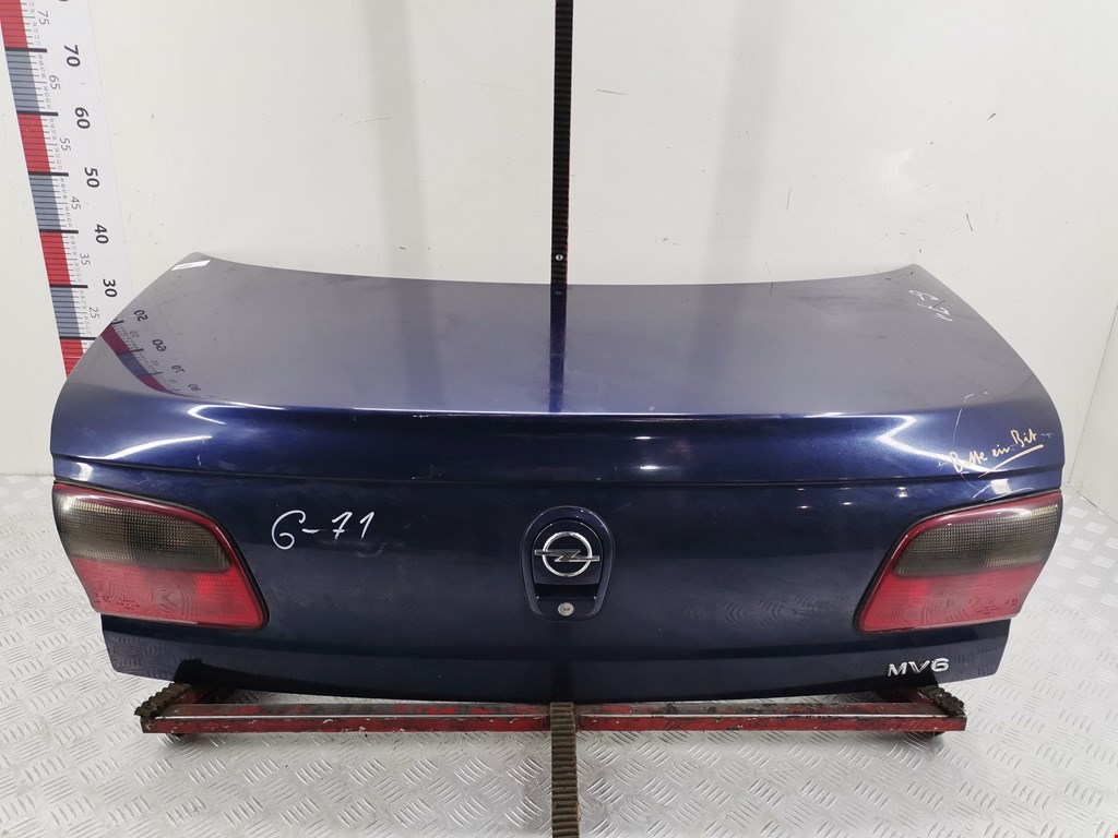 Фонарь крышки багажника правый Opel Omega B (1994-2004)