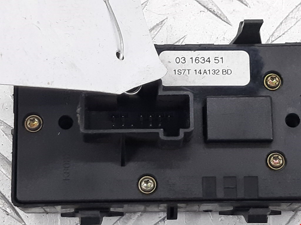 Блок управления стеклоподъемниками FORD Mondeo III 2000-2007