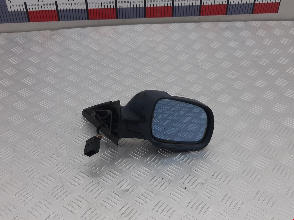 Зеркало правое AUDI A4 B5 1995-2001