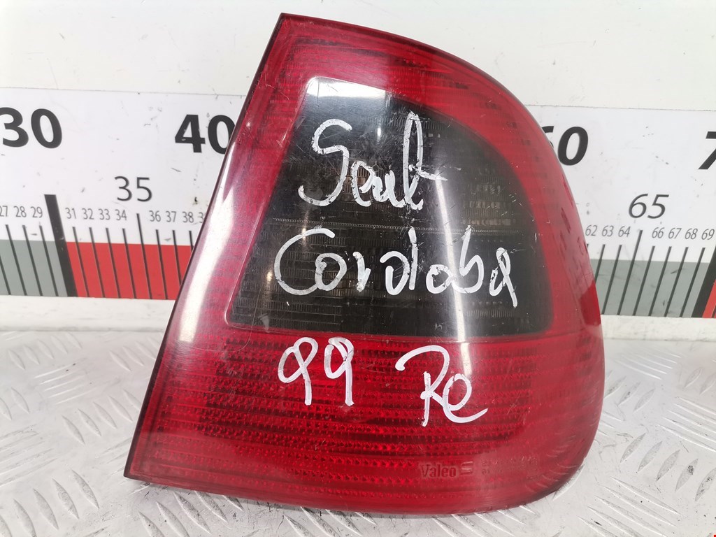 Фонарь задний правый SEAT Cordoba 1993-2002