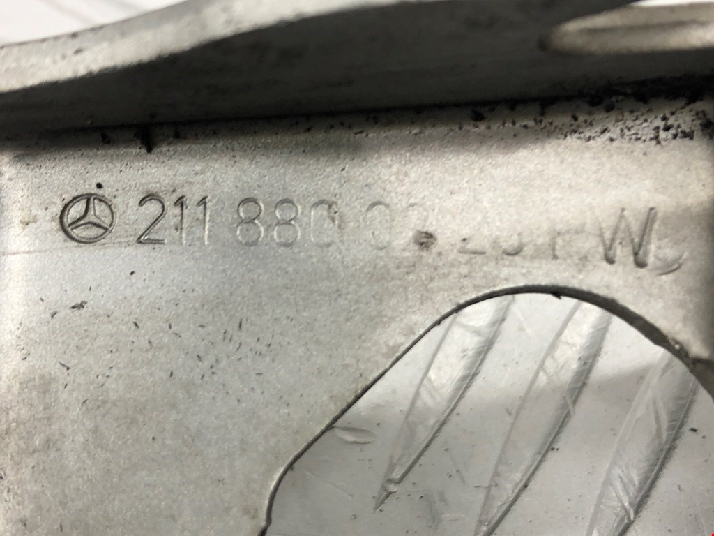 Петля капота левая/правая MERCEDES-BENZ E-Class W211, S211 2002-2009