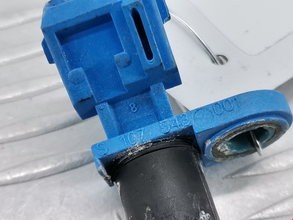 Датчик положения коленвала FORD Fiesta 2001-2008