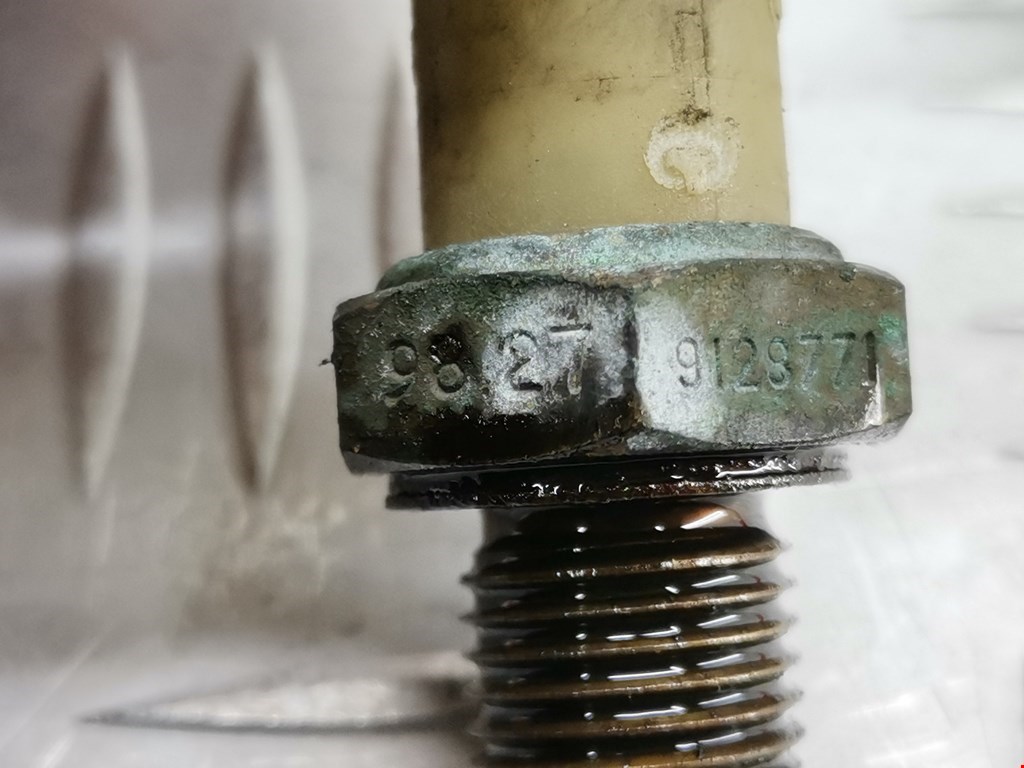 Датчик давления масла VOLVO V40 I 1995-2004