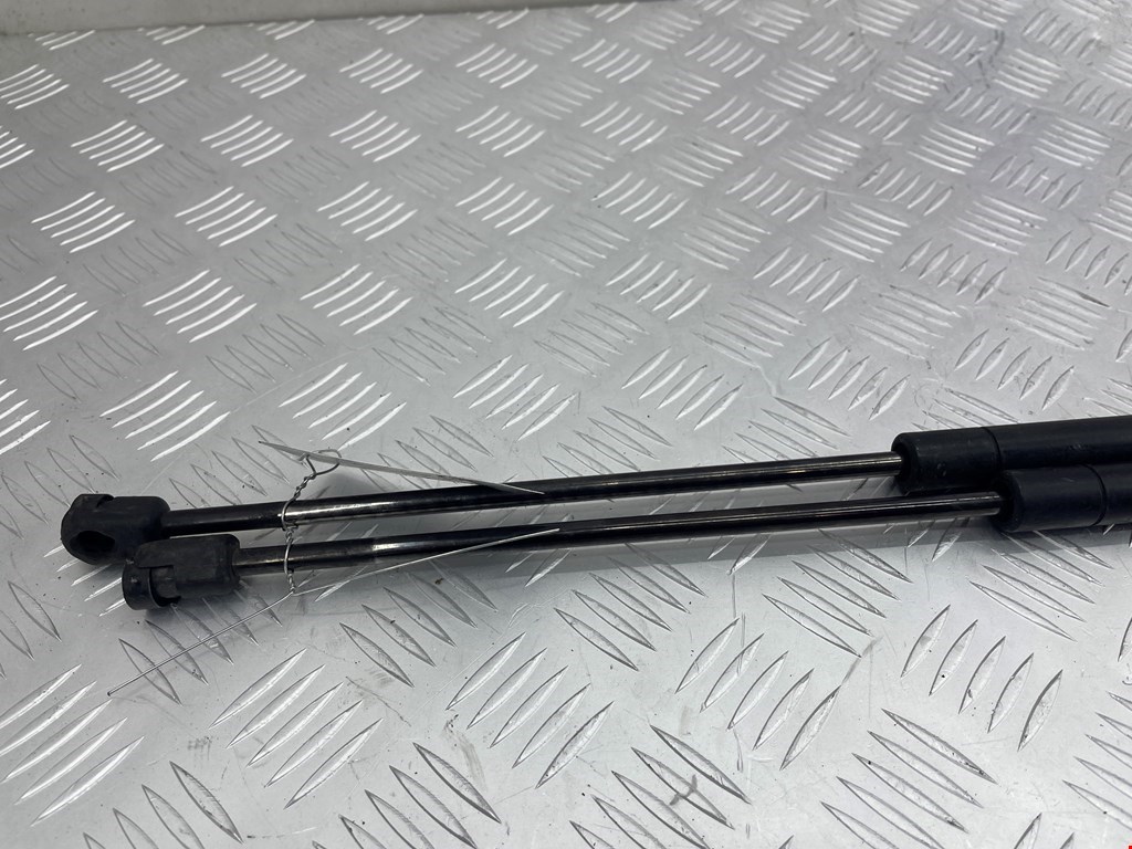 Амортизатор крышки (двери) багажника FORD Escort 1990-1995