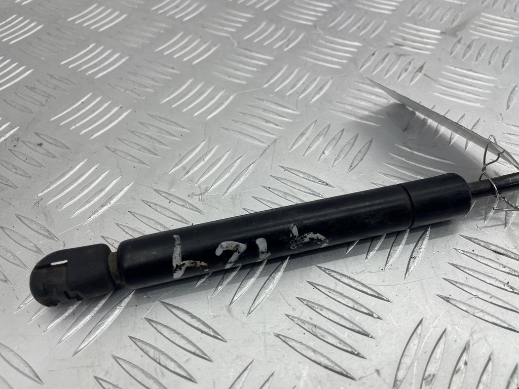 Амортизатор крышки (двери) багажника AUDI A4 B5 1995-2001