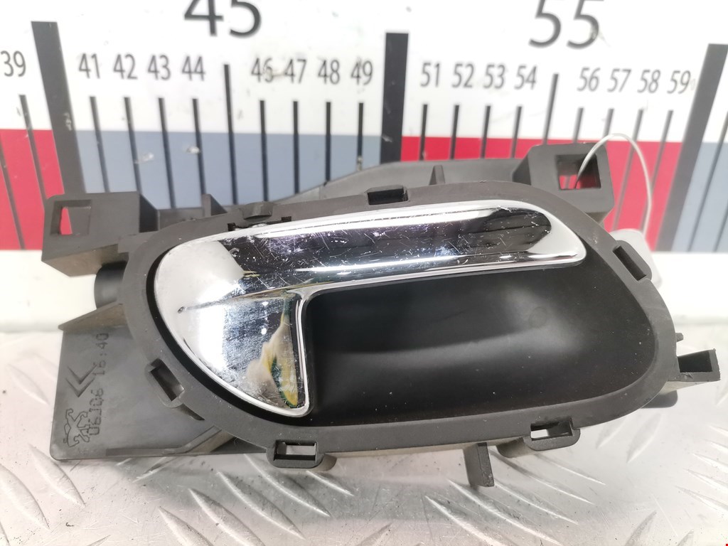 Ручка дверная задняя внутренняя правая PEUGEOT 407 2004-2010