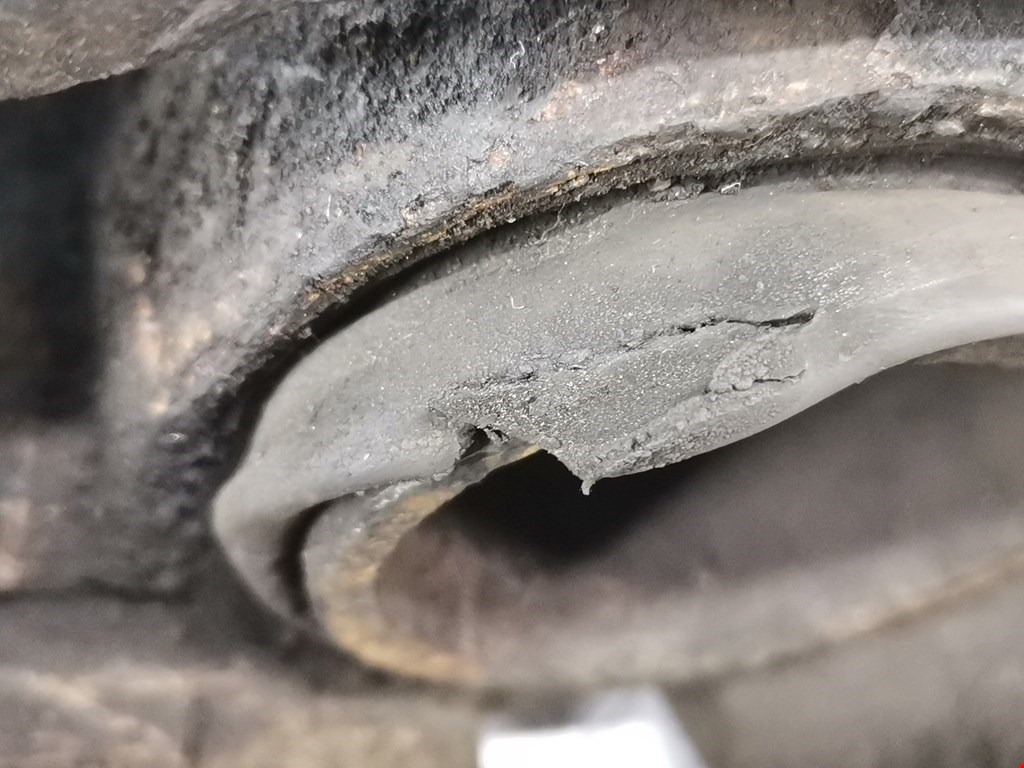 Суппорт передний левый PEUGEOT 206 1998-2012